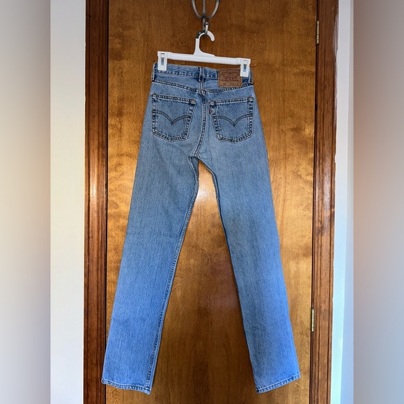 Vintage Levi’s 501 Jeans Light Wash Long - Picture 3 of 3